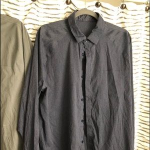 1 long sleeve TAN Lululemon